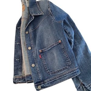 Women's Levis Jeans Jacket Red Tab L Large Butterfly Silhouette on back LC10